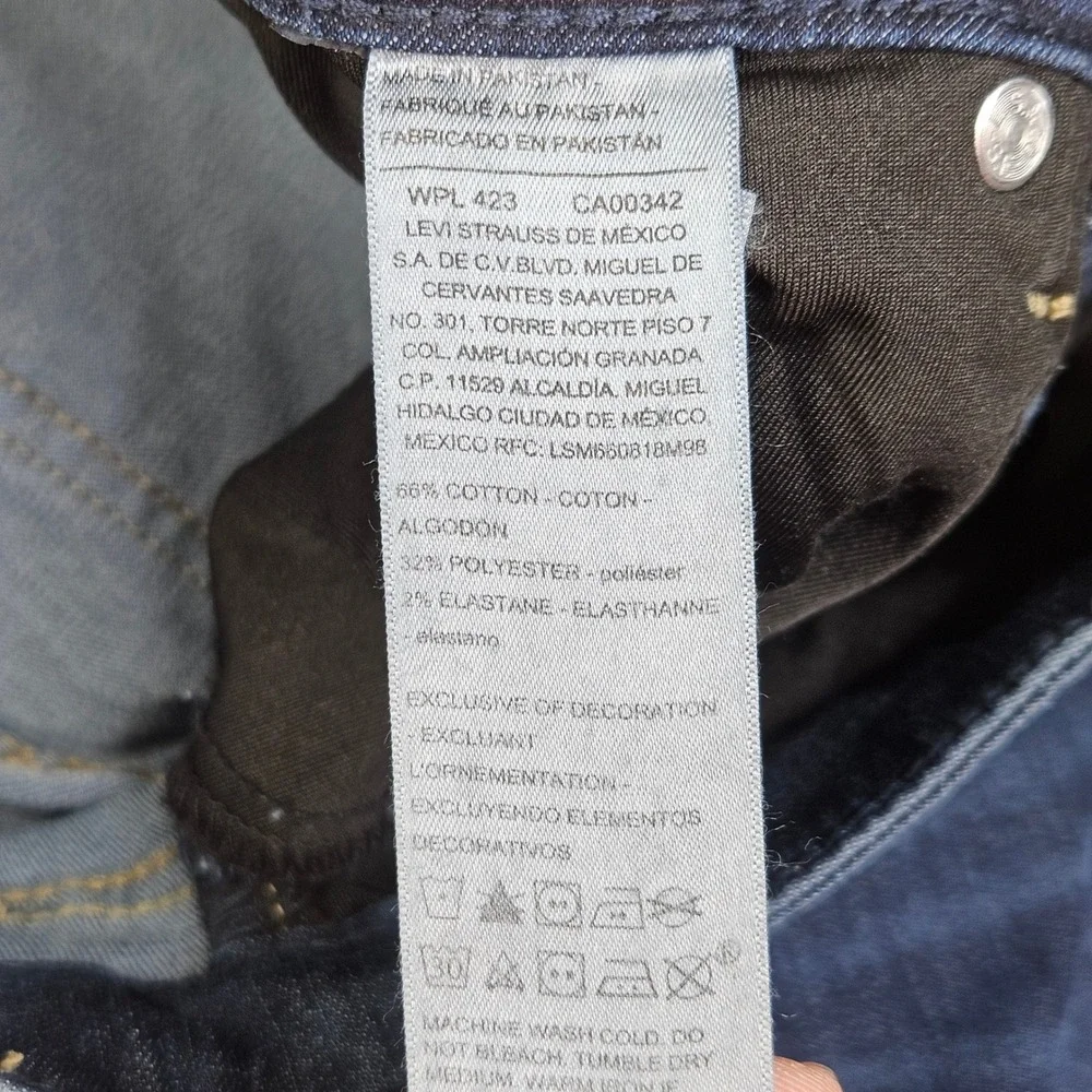 Signature by Levi Strauss signature by
