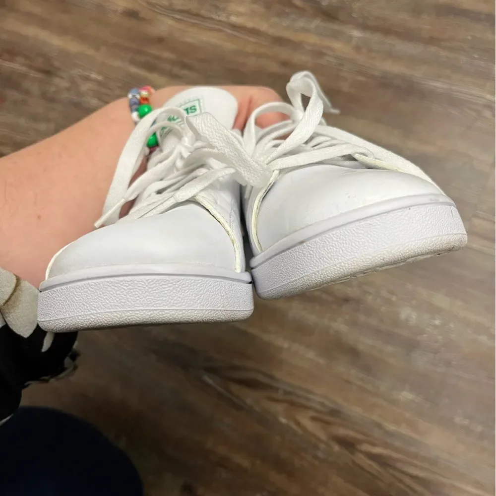 adidas advantage white