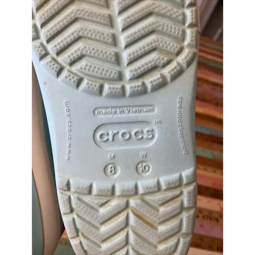 CROCS good preowned
