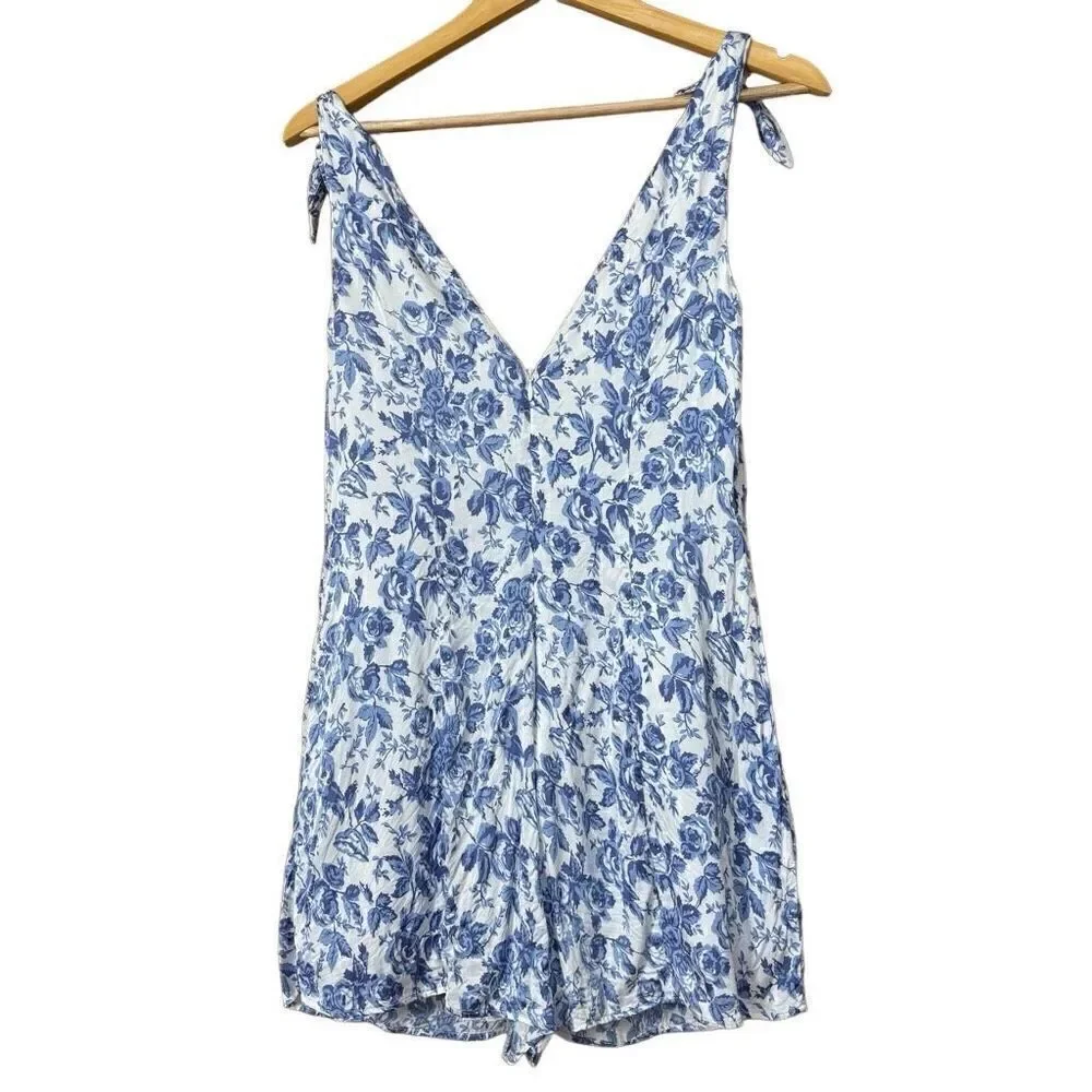 Lovers + Friends blue white