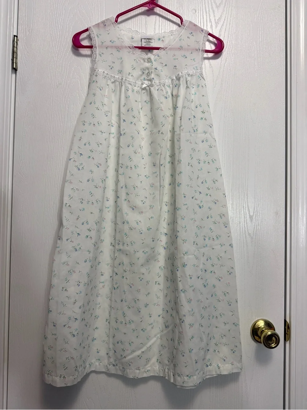 Vintage White Floral Nightgown Dress