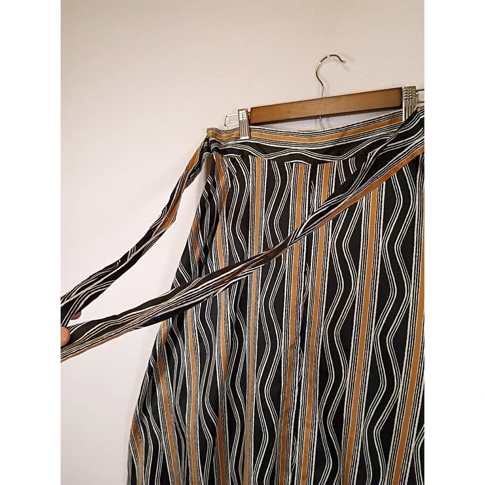 Ann Taylor Factory embrace effortless