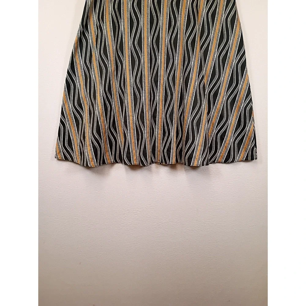 Ann Taylor Factory embrace effortless
