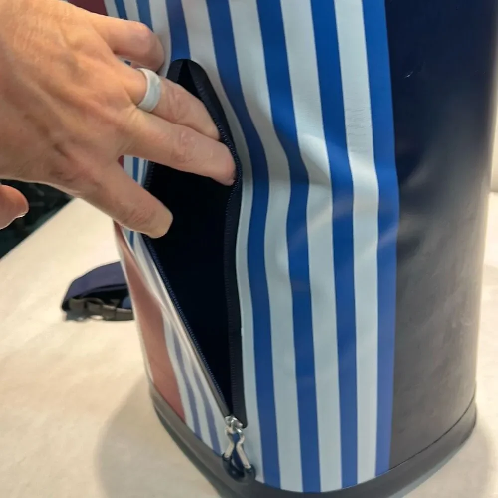 Vineyard Vines cooler adjustable