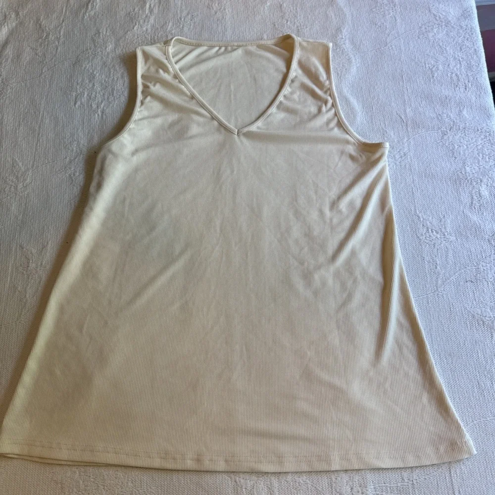 The Unbranded Brand yellow jogging