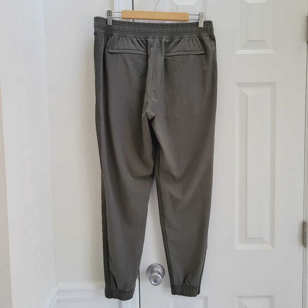 Athleta brooklyn jogger