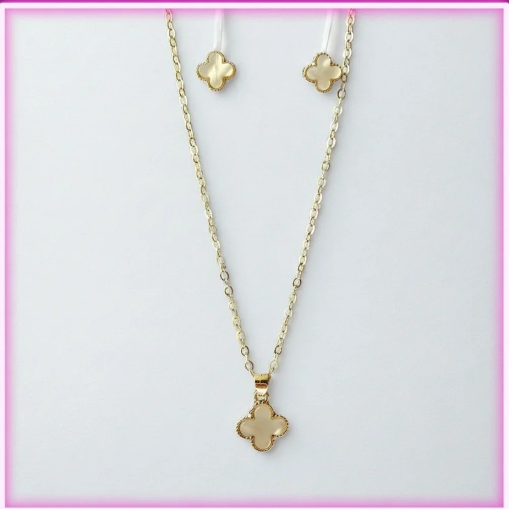 Fashion Jewelry Gold-Tone Necklace and Studs‎ with White Mother-of-Pearl Clover