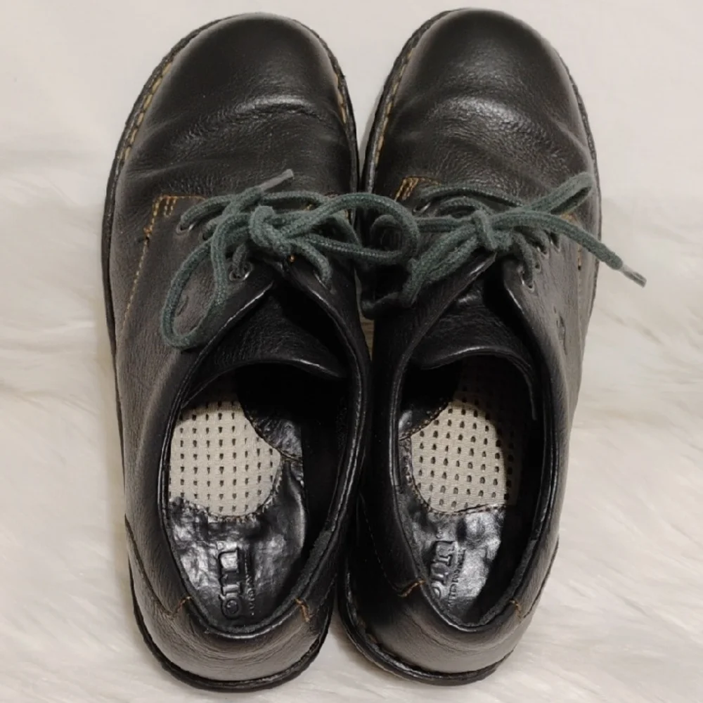Born stylish black