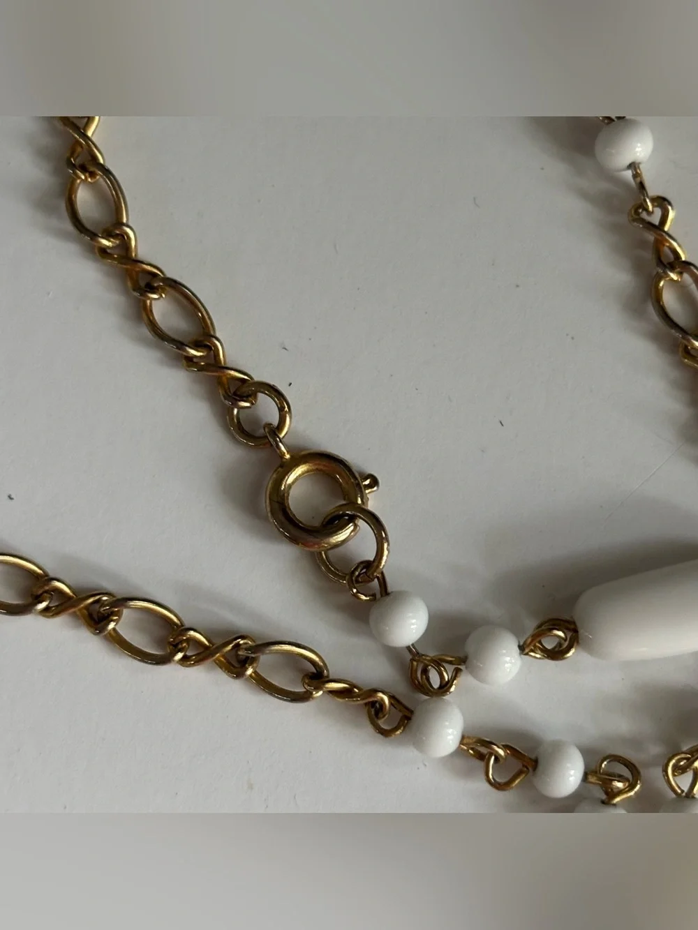 Gold Tone Glass Beaded Necklace type extra