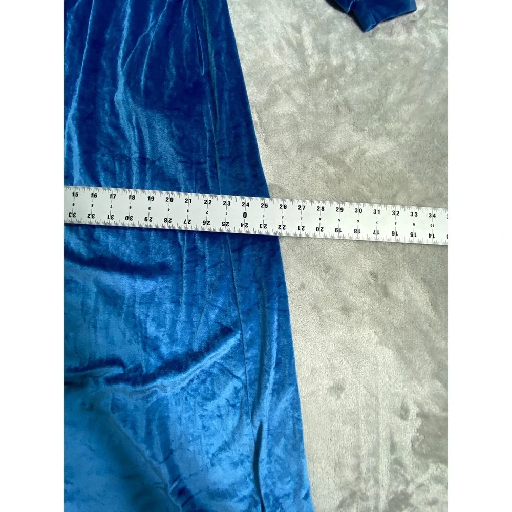 Vintage Gilligan O'Malley Maxi Robe Womens L Blue Velvet‎ Embroidered Nightgown