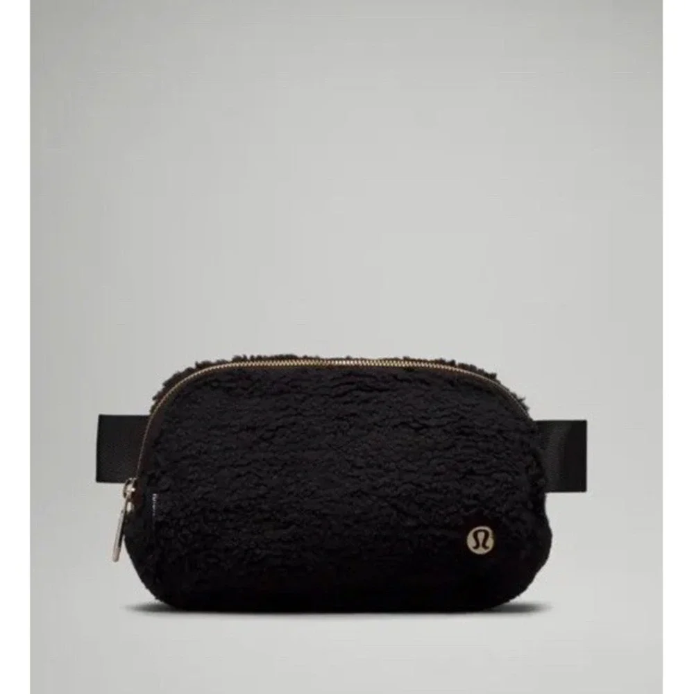lululemon athletica new tag