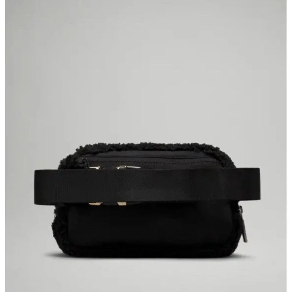 lululemon athletica new tag