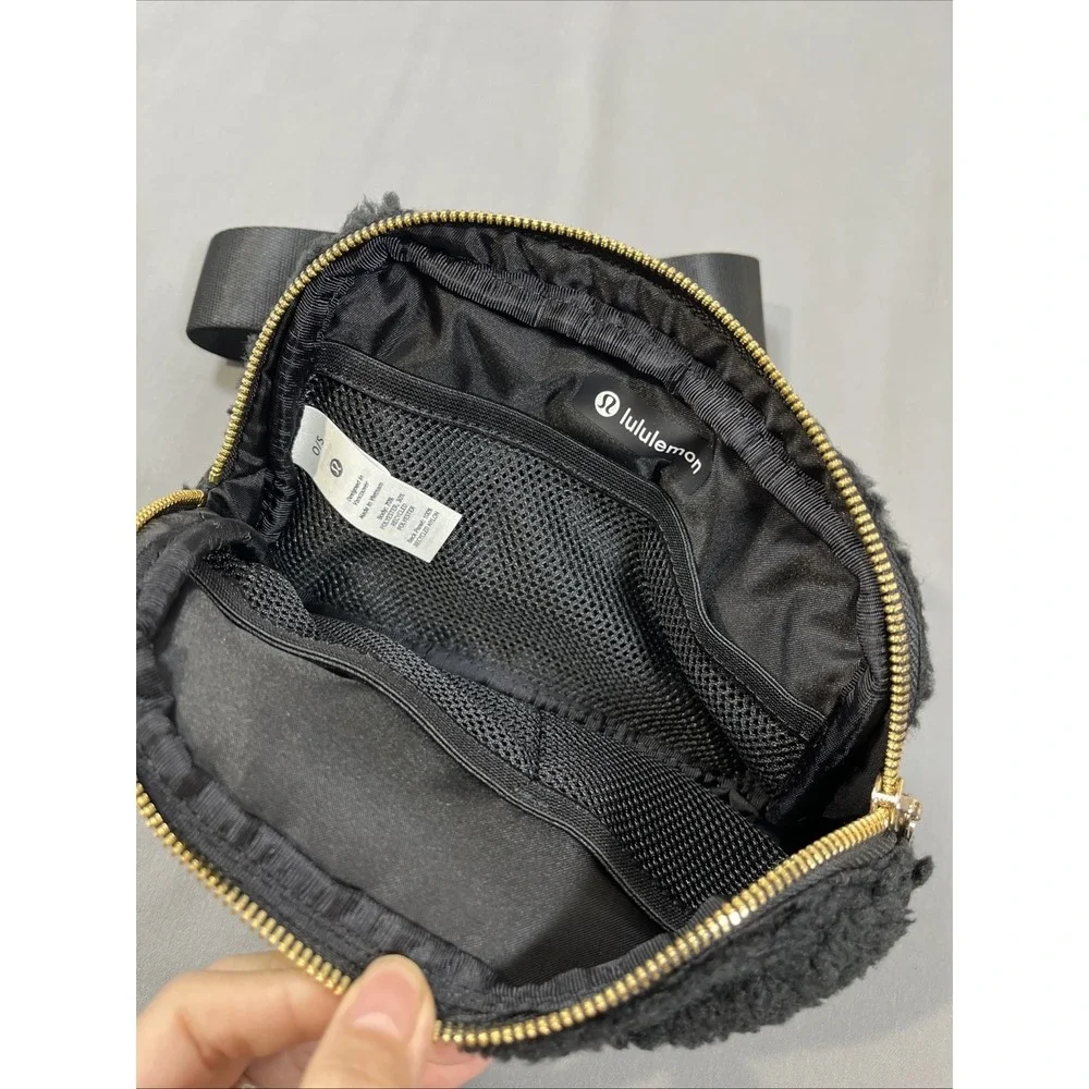 lululemon athletica new tag