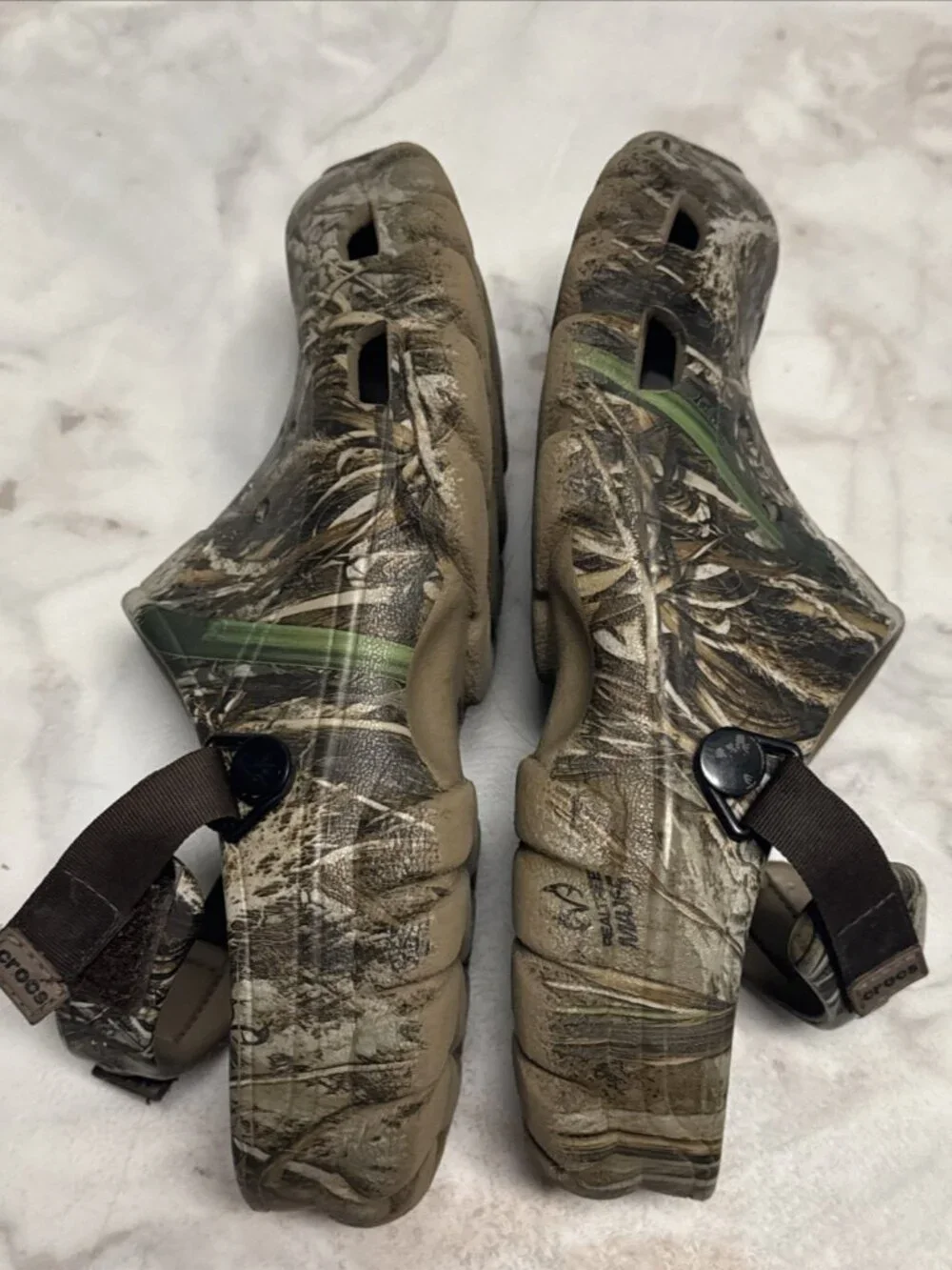 CROCS sandals realtree