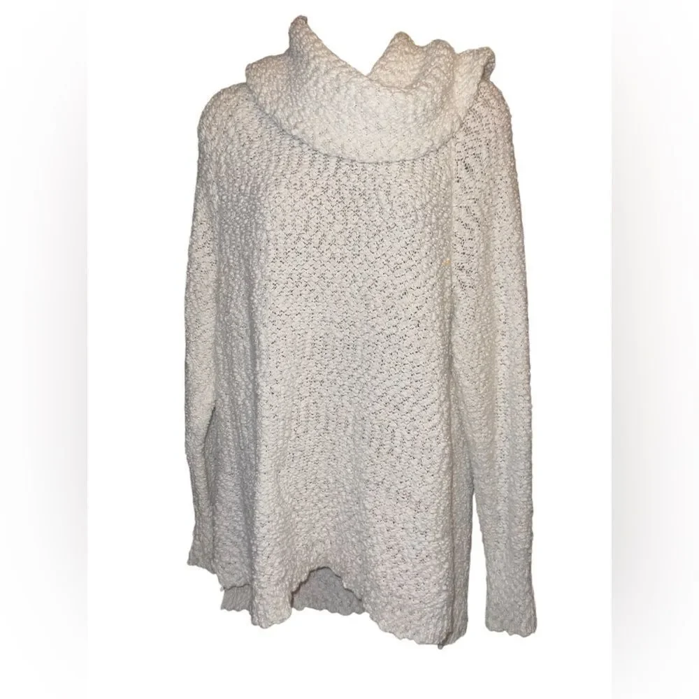 Liz Claiborne stylish off