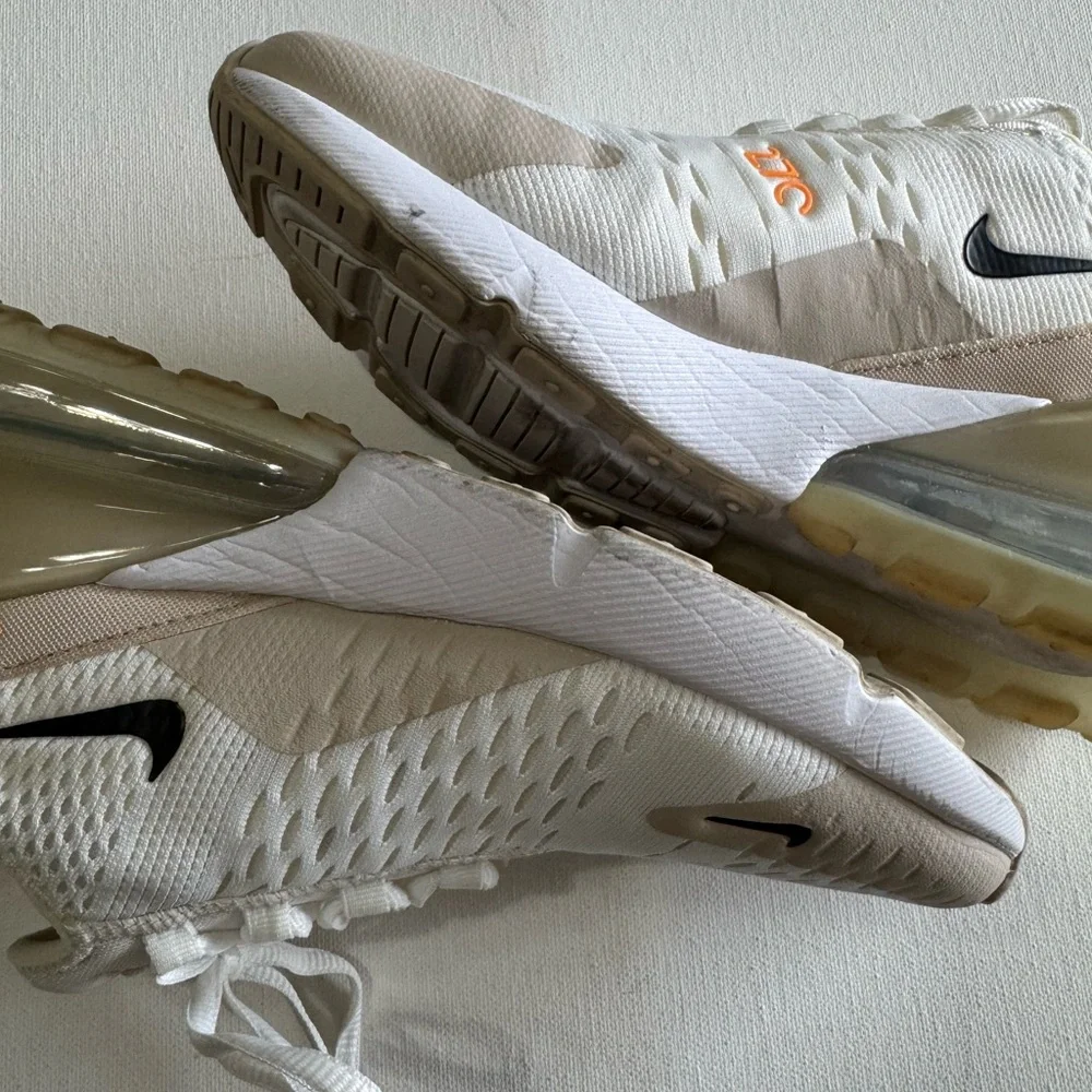 Nike reposhing this