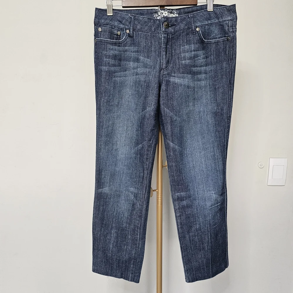 Classic Blue Women's Jeans‎