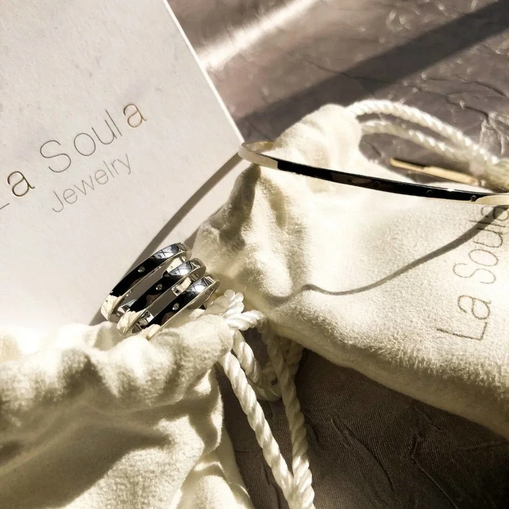 La Soula modern diamond