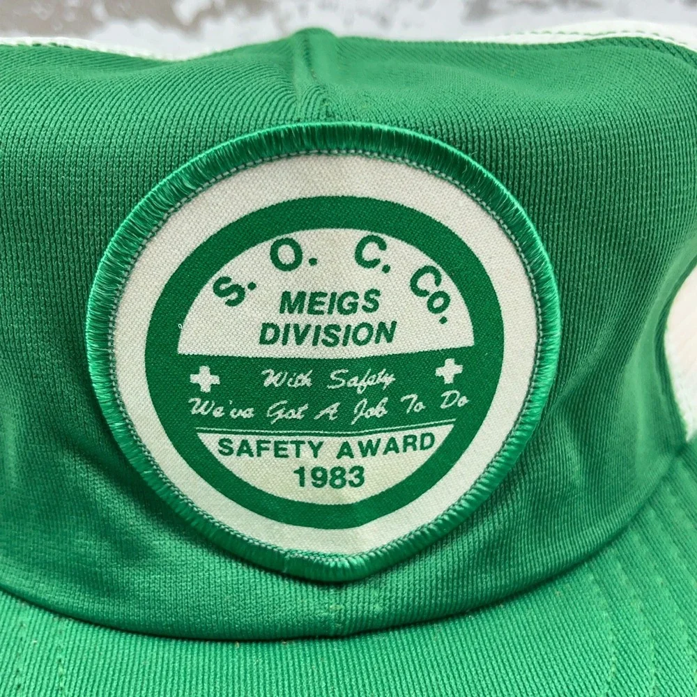 Park Avenue includes hat