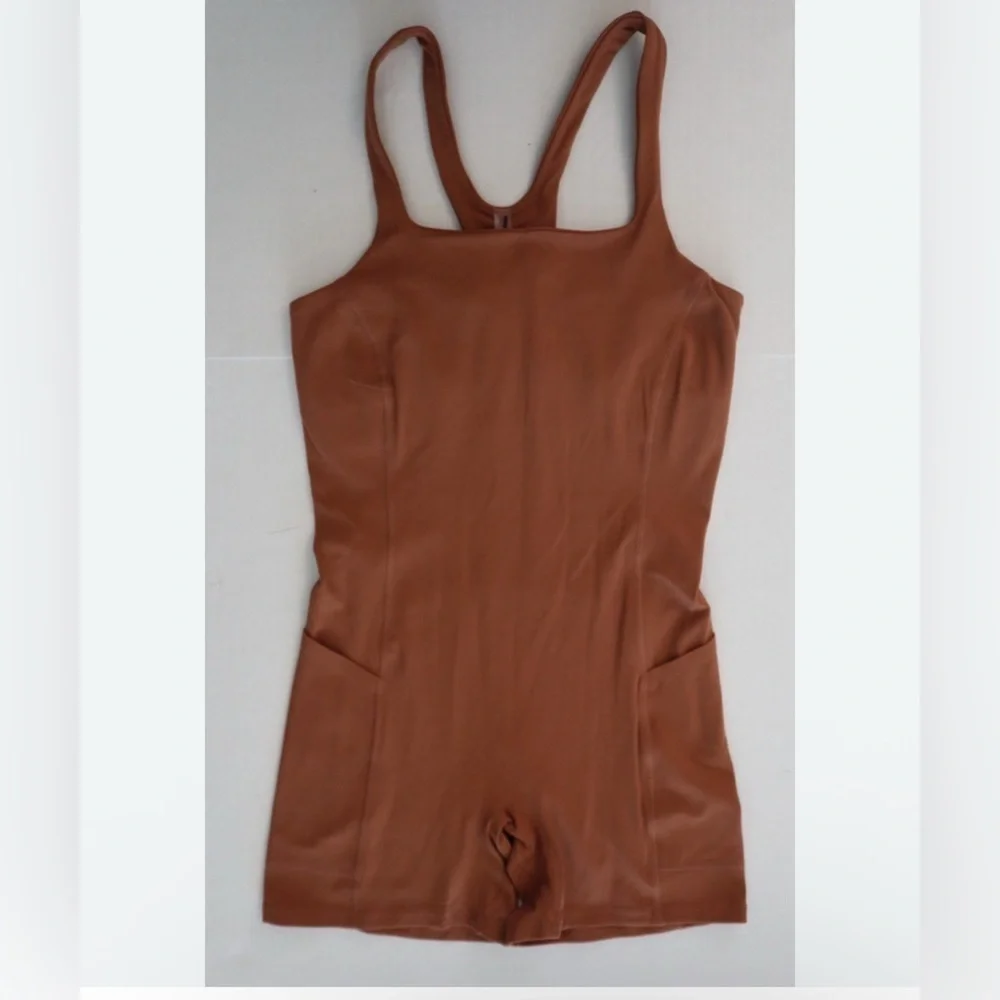 Free People questions leave