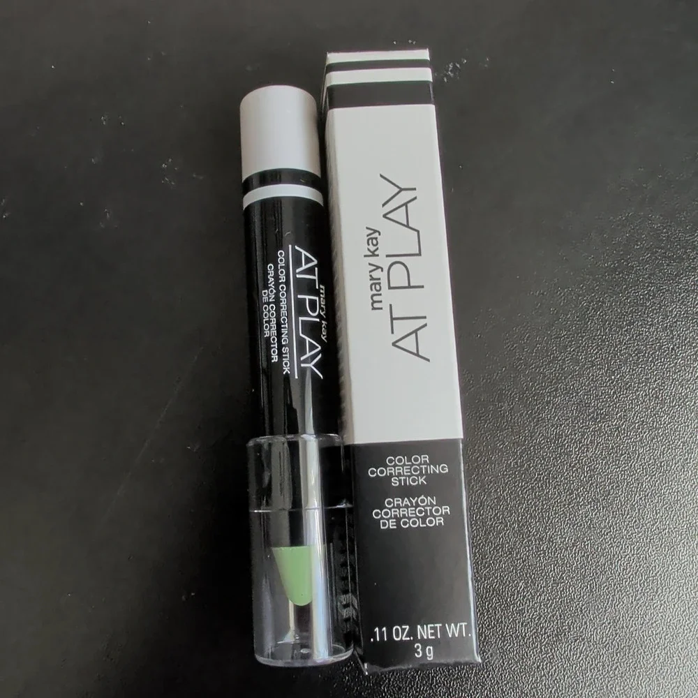 Mary Kay At Play Color Correcting Stick Wipe Out Redness Green 121197 .11oz New