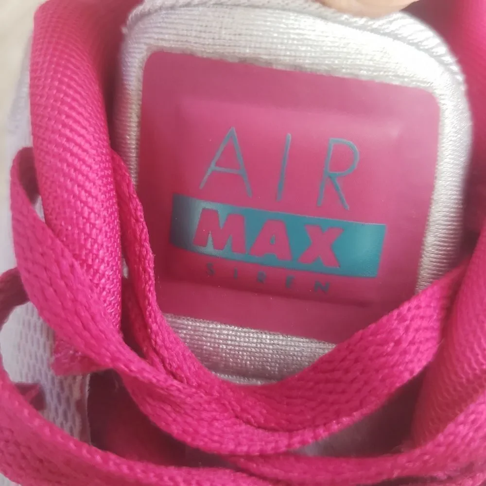 Nike womens air