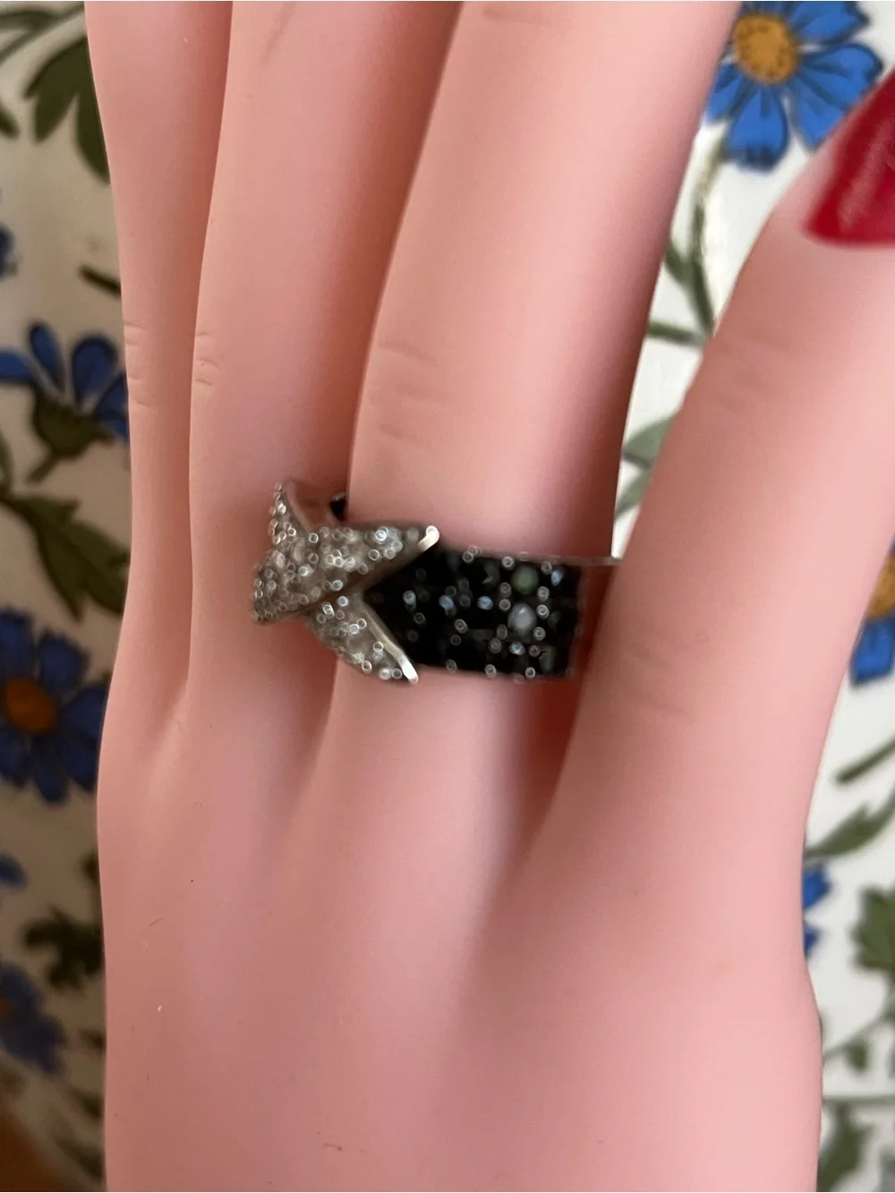 N/A elegant black