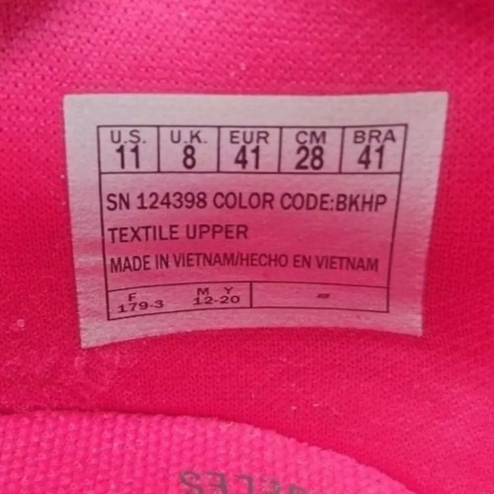 Skechers used good