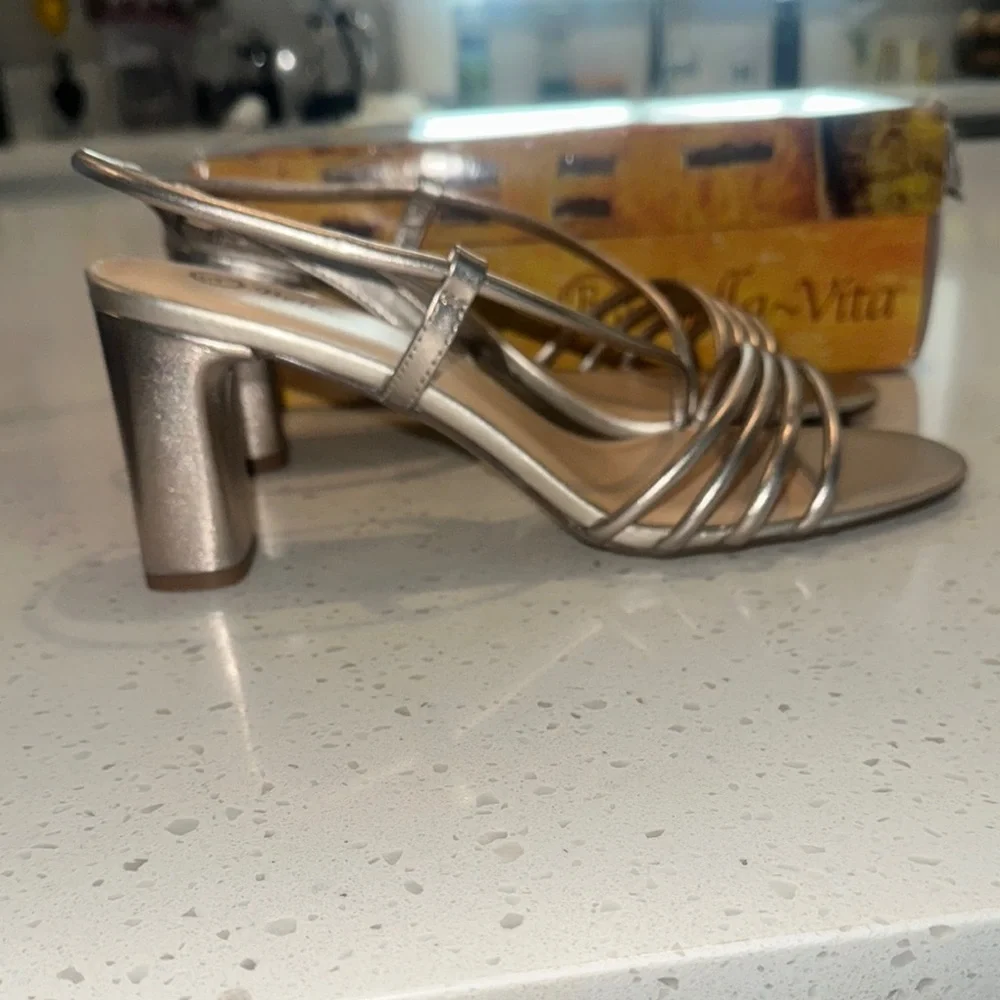Bella Vita Silver‎ and Gold Heels Strappy Sophistication