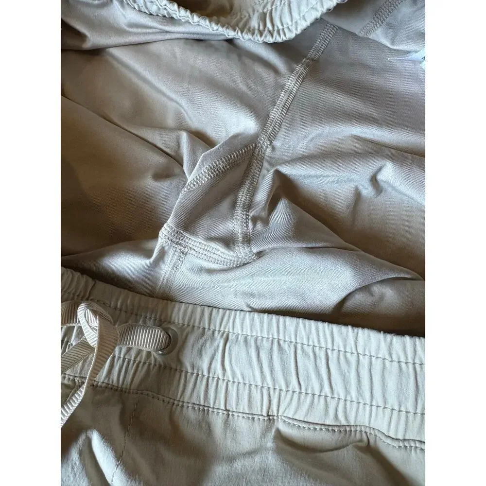 Columbia women’s beige