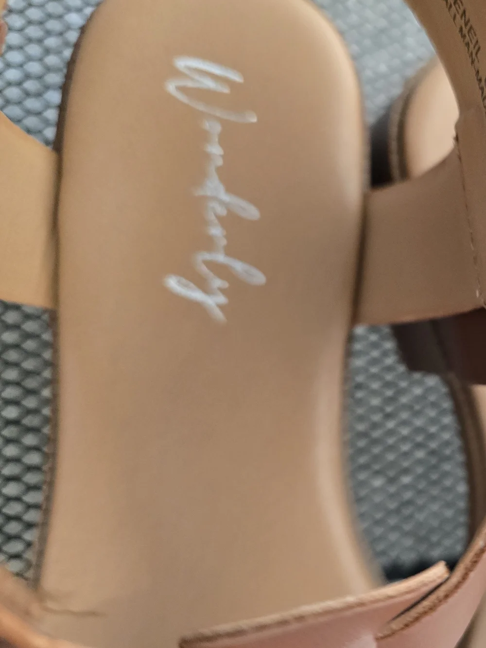 Wonderly smooth brown