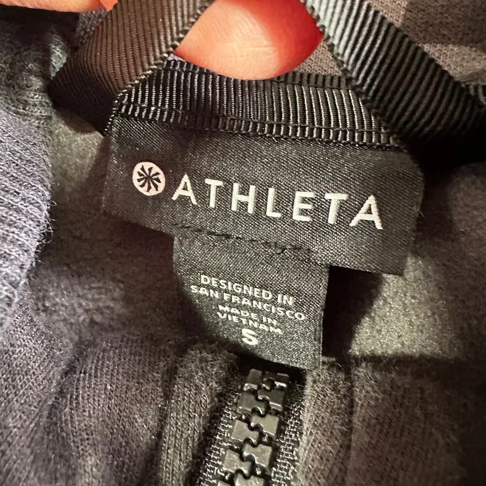 Athleta black triumph