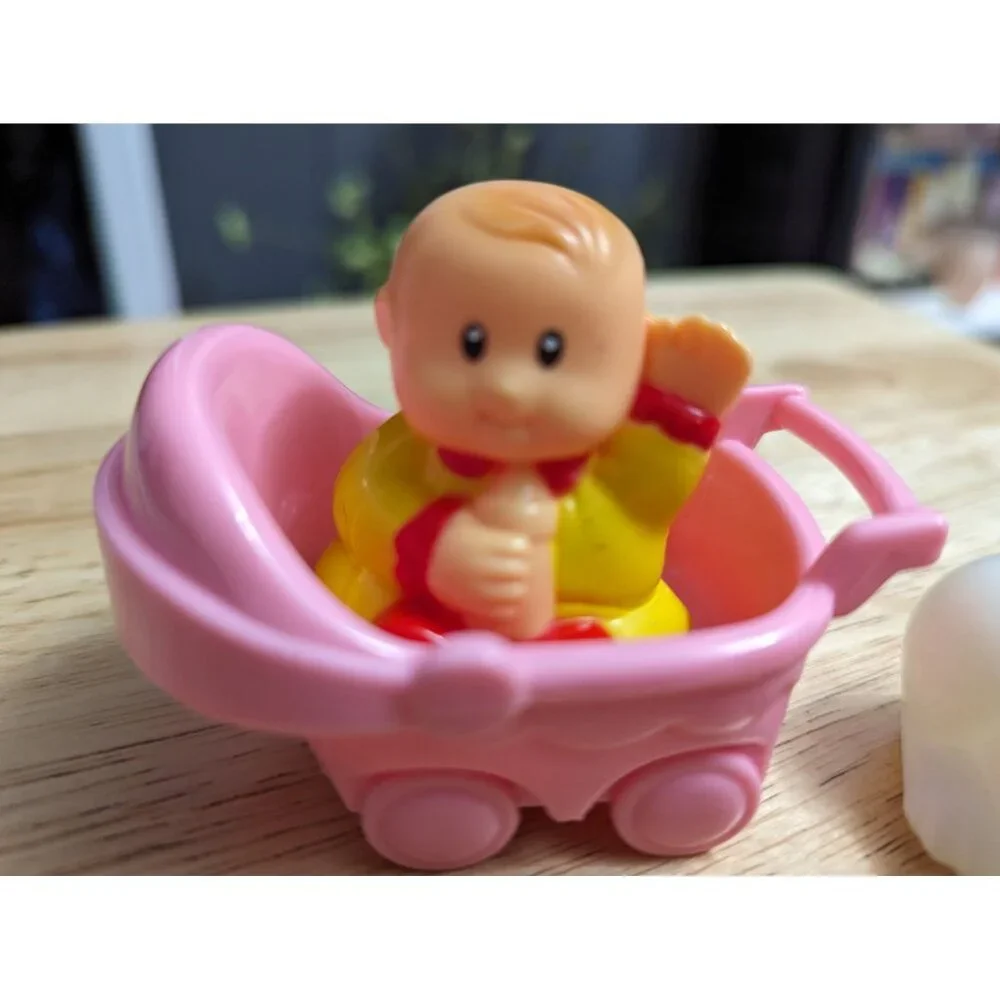 Y2K 1999 #22307 RedBox Family DollHouse replacement Baby Pram & brown‎ white dog