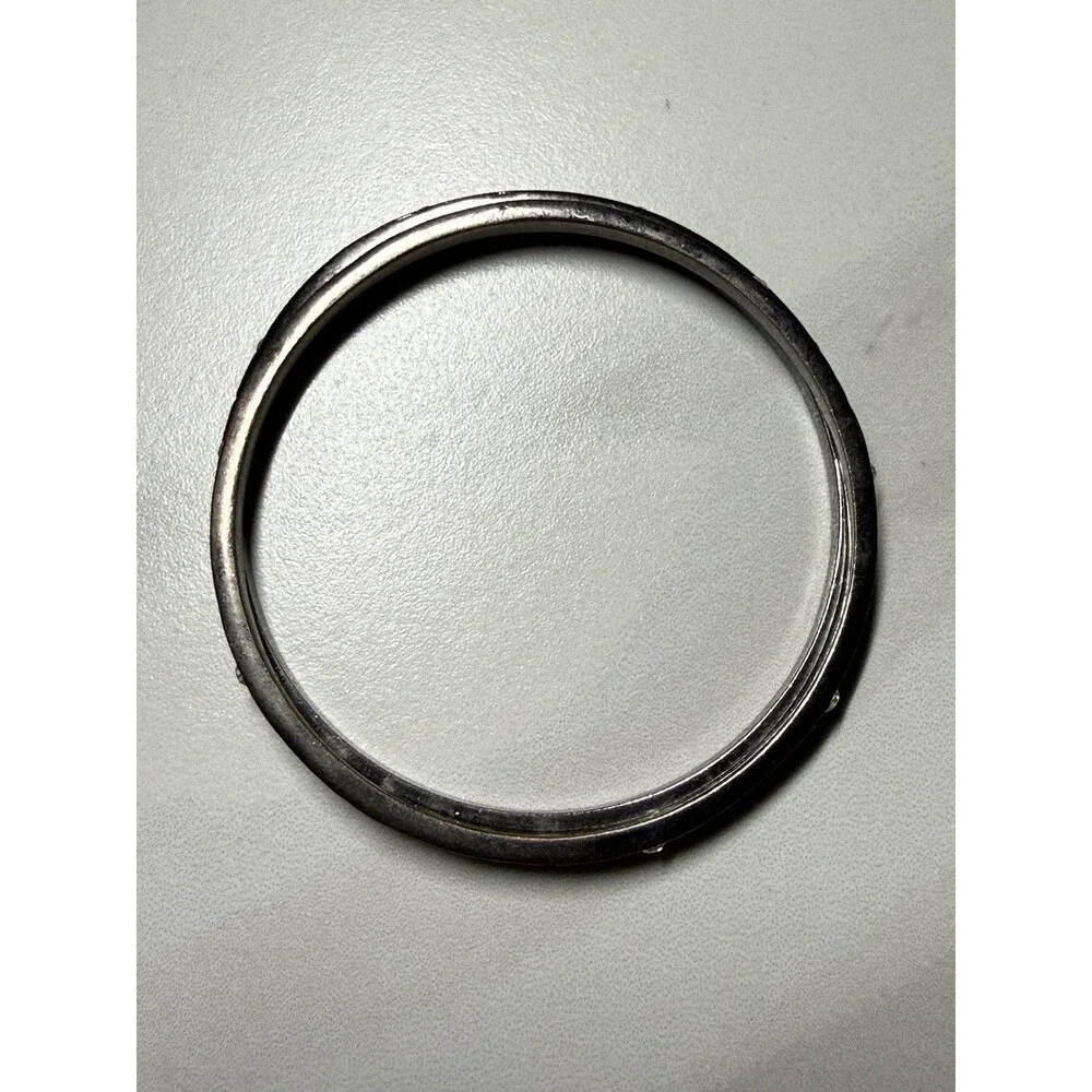 bebe ***one bangle