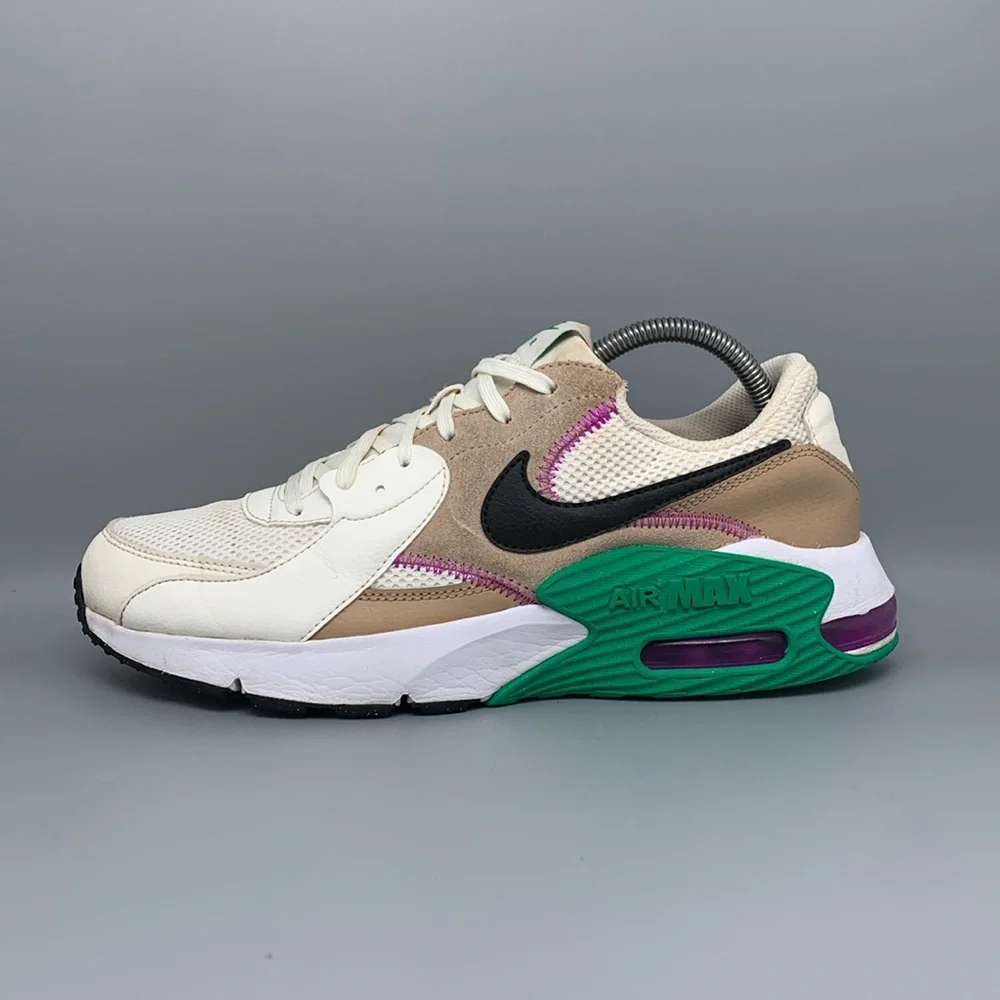 Nike final all section
