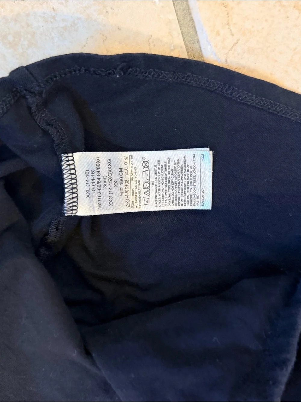 GAP versatile navy