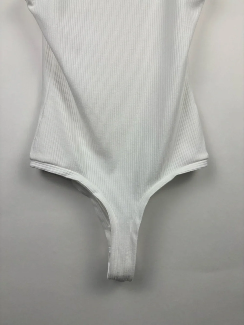 DREW details white