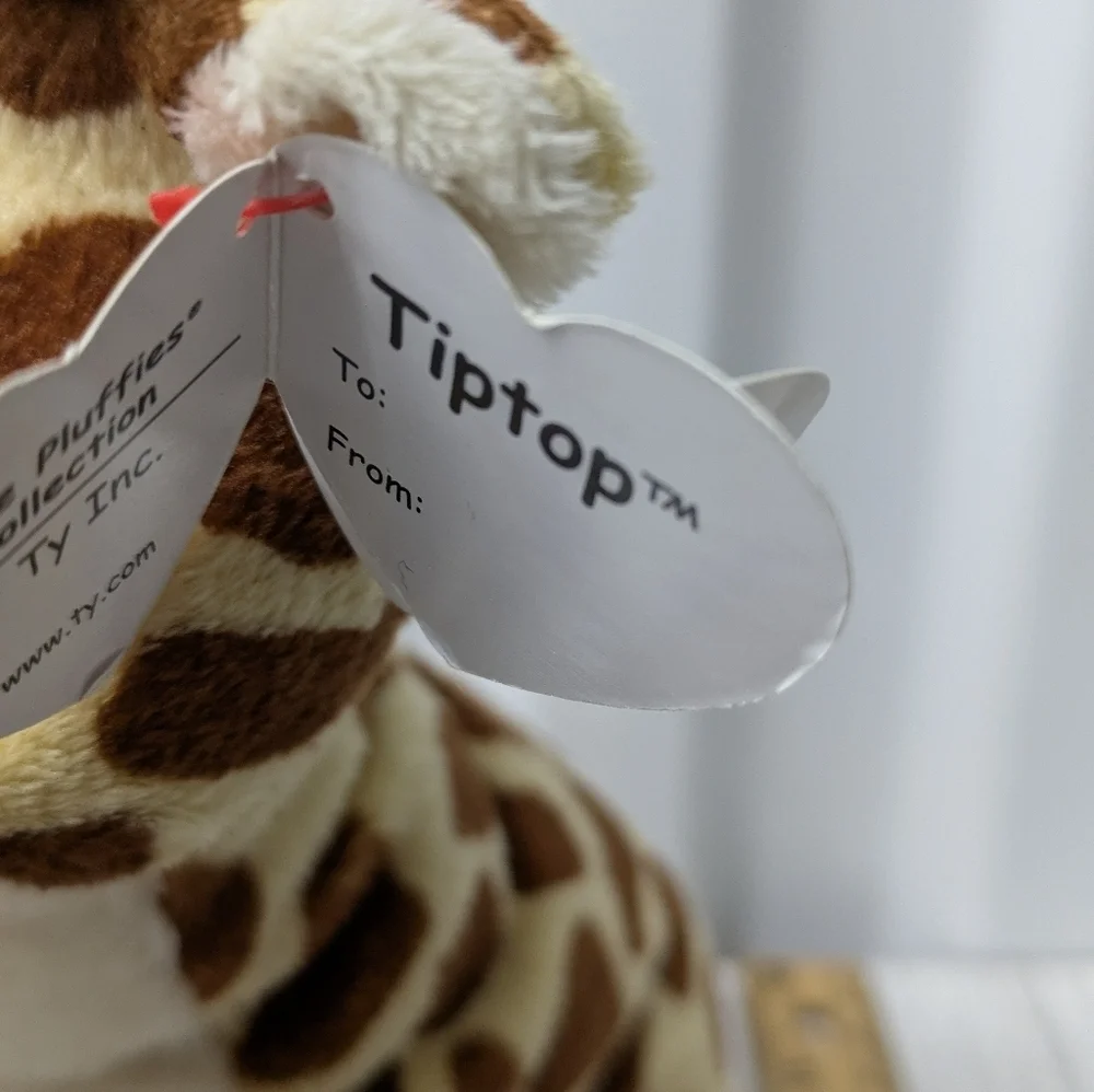 Ty adorable giraffe
