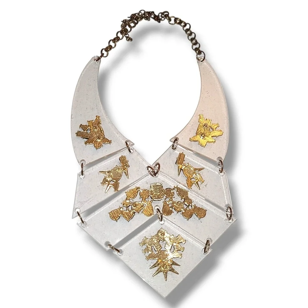 stradivarius spike closure