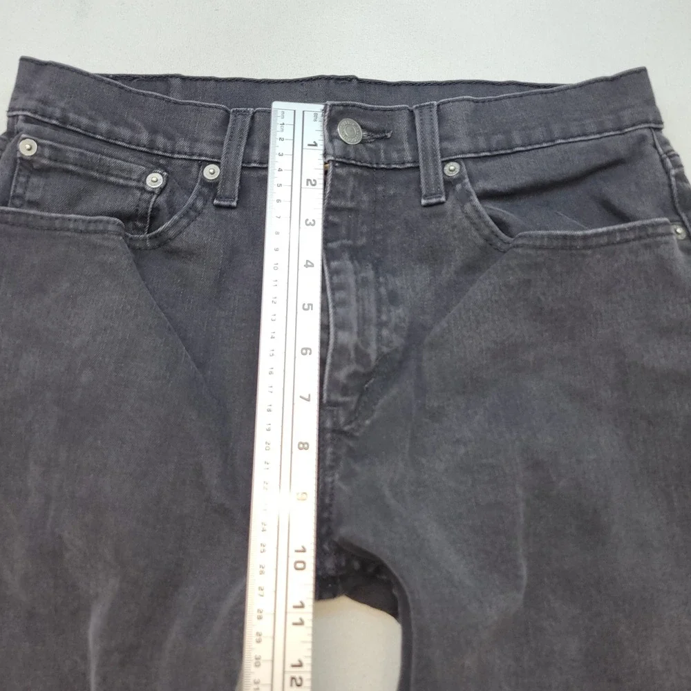 Levis measurements waist
