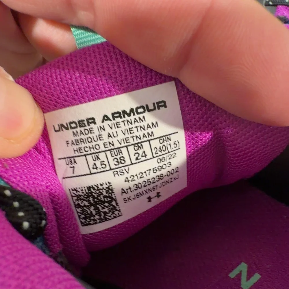 Under Armour excellent very