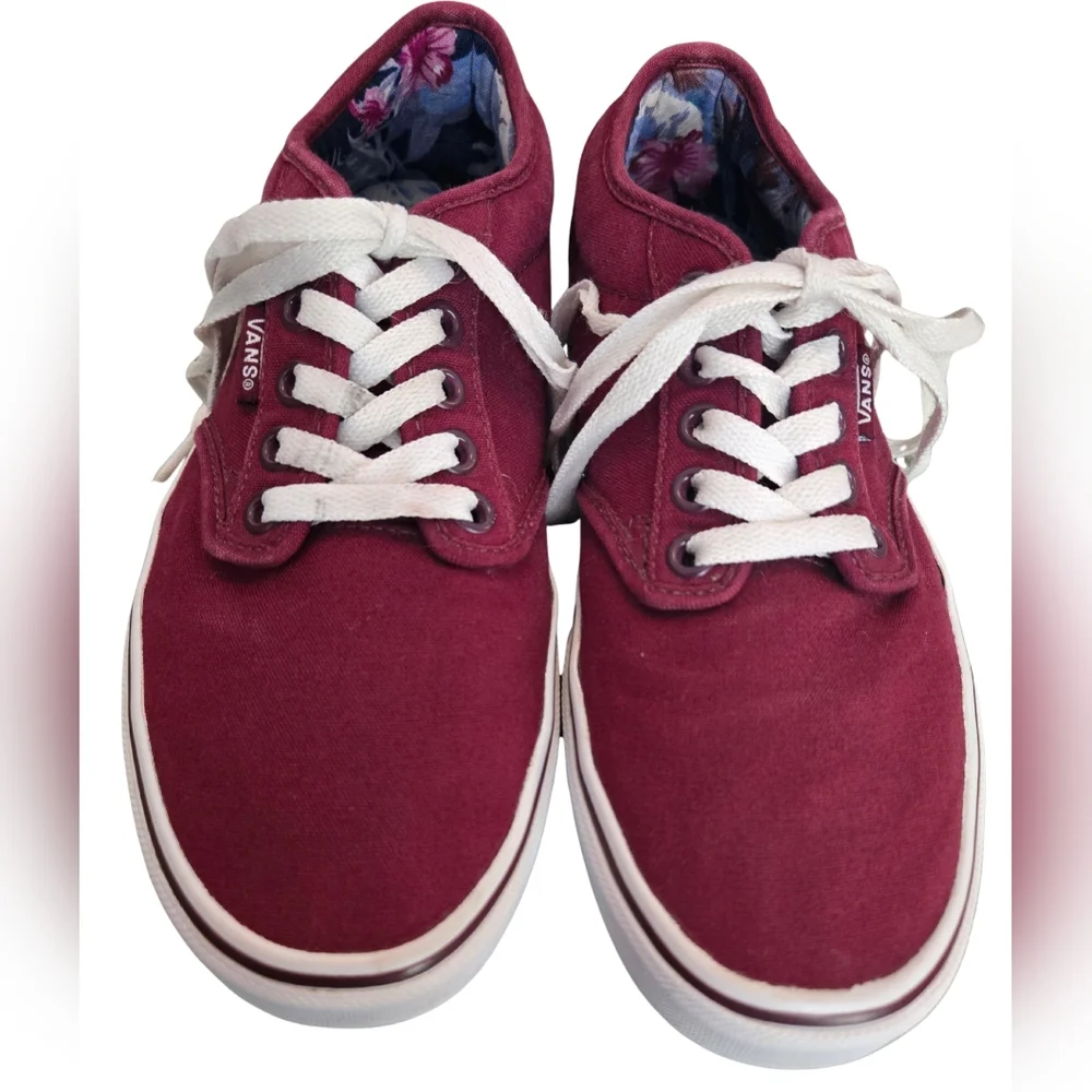 Vans stylish authentic