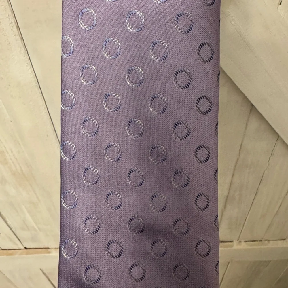 Claiborne beautiful tie