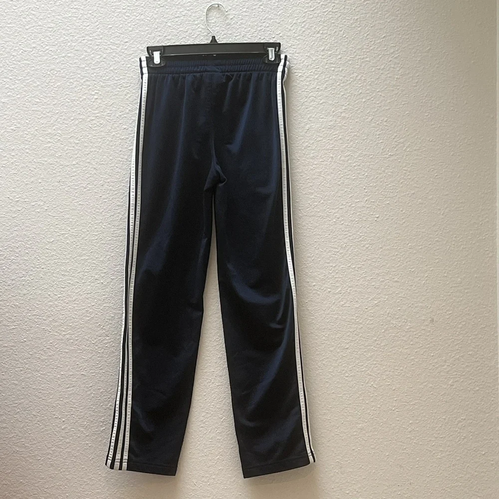 adidas measures waist