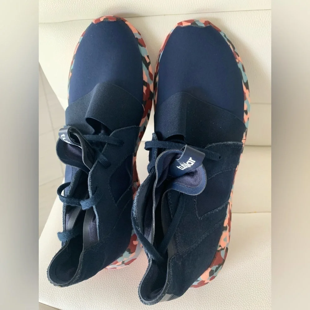 adidas stylish comfortable