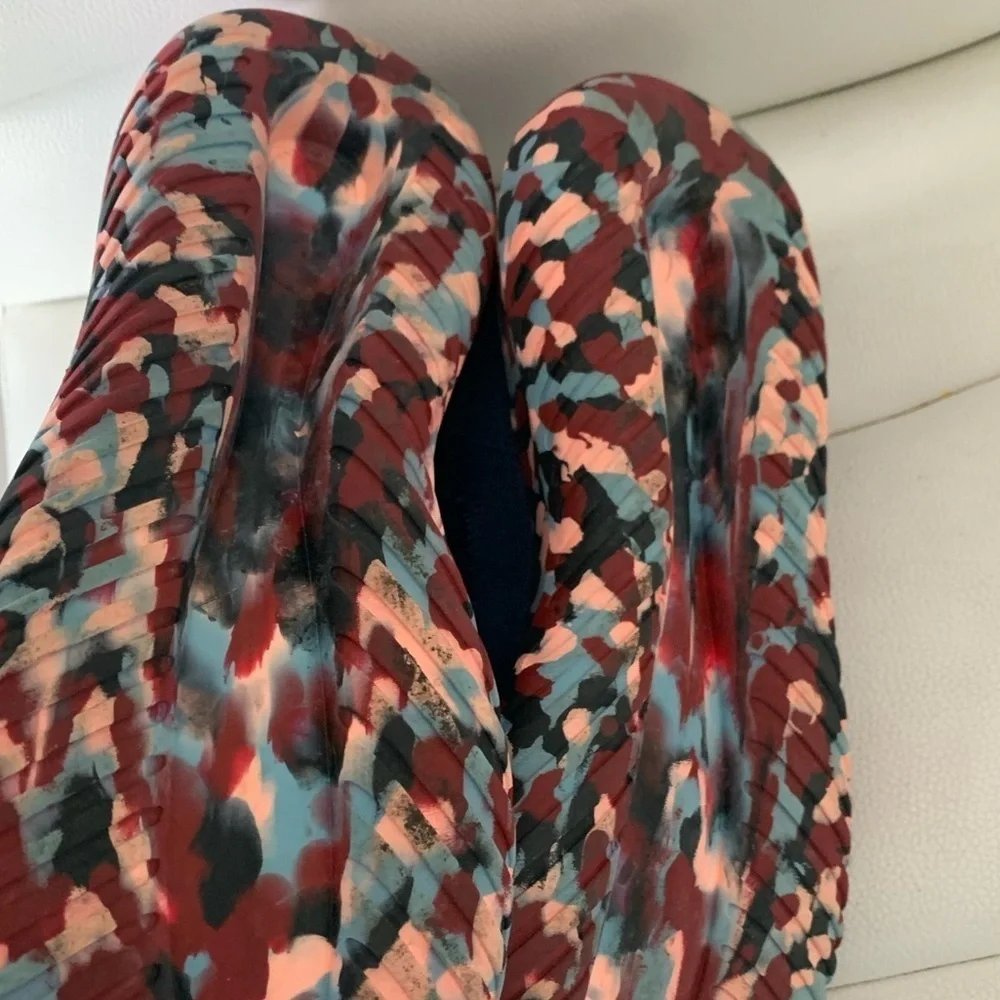 adidas stylish comfortable