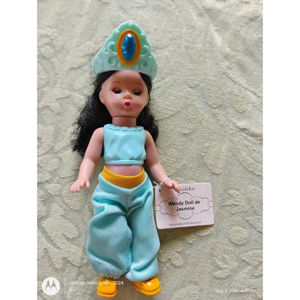 Madame Alexander McDonald's Happy Meal Wendy As Jasmine #1 2004 W/Tag