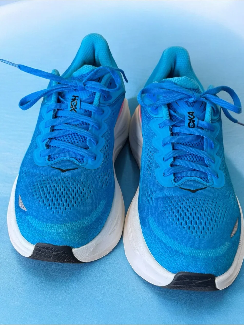 Hoka bondi bright