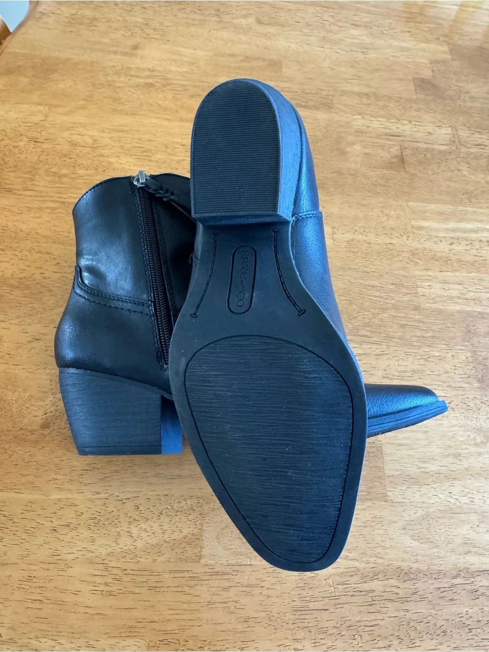 FRYE AND CO. sleek black
