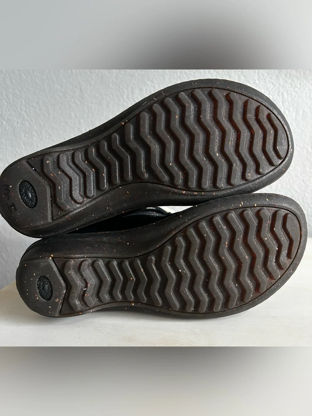 UGG tanasa stylish